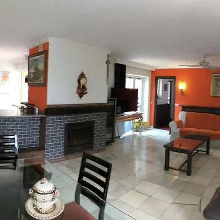 בית נופש Beach Side